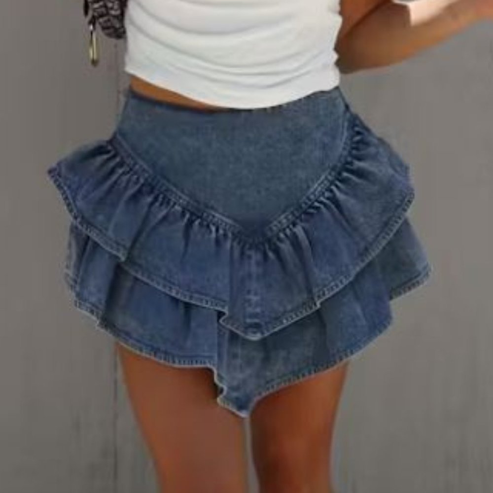 PRETTY ANGLES RUFFLE HEM DENIM SKORT - DENIM - VICI - LARGE - RUNS SMALL